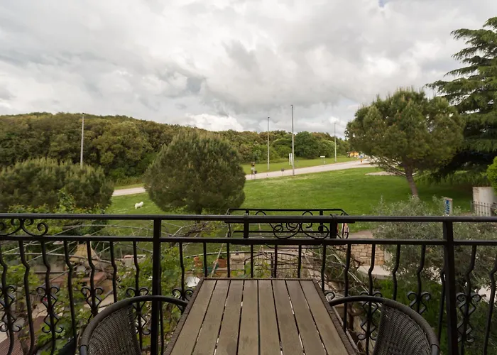 아파트 17473a 브르사르